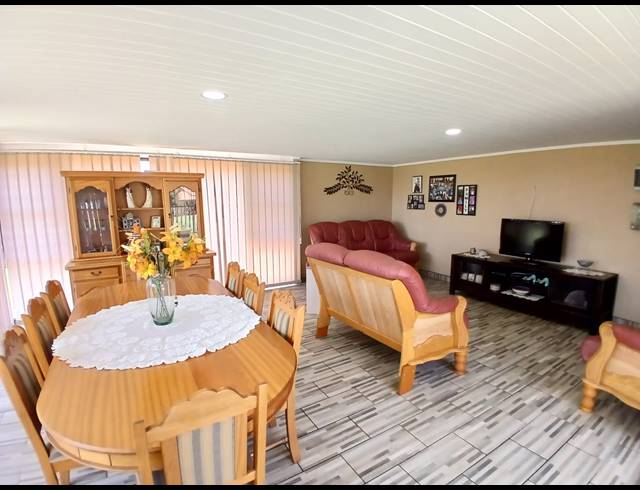 3 BEDROOM HOUSE FOR SALE IN RIVERSDALE